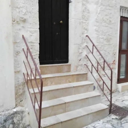 Casa Allora 아파트 오스투니